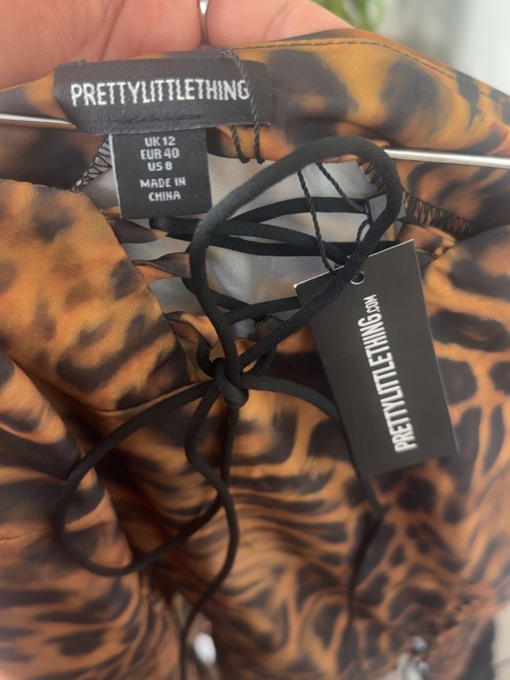 PrettyLittleThing Brown Leopard Asymmetrical Tie-Front Skirt - Picture 4 of 4
